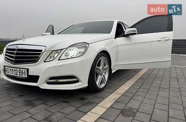 Седан Mercedes-Benz E-Class 2012 в Мукачевому