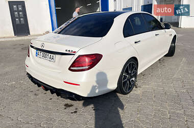 Седан Mercedes-Benz E-Class 2017 в 