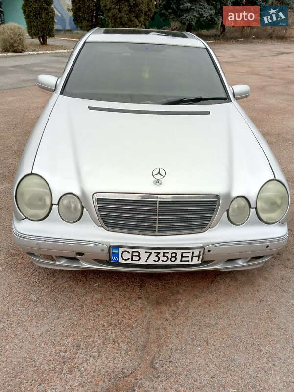 Mercedes-Benz E-Class 2000