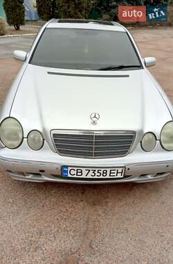 Седан Mercedes-Benz E-Class 2000 в 