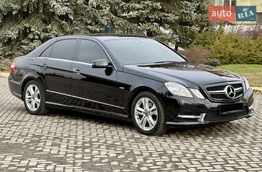 Седан Mercedes-Benz E-Class 2012 в Рівному