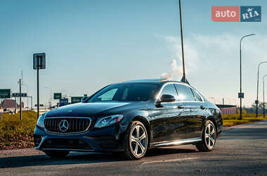 Седан Mercedes-Benz E-Class 2017 в 