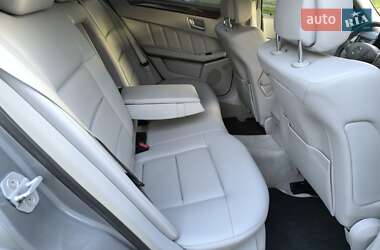 Седан Mercedes-Benz E-Class 2012 в 