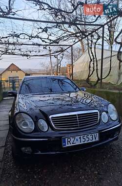 Седан Mercedes-Benz E-Class 2003 в Виноградове