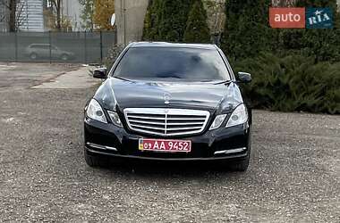 Седан Mercedes-Benz E-Class 2012 в Городенке