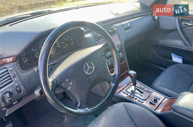 Седан Mercedes-Benz E-Class 2000 в 