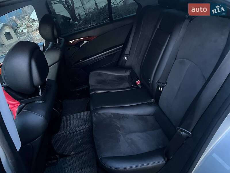 Седан Mercedes-Benz E-Class 2007 в Чернівцях