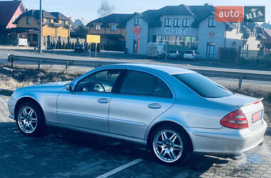 Седан Mercedes-Benz E-Class 2002 в 