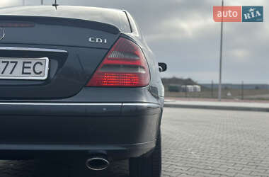 Седан Mercedes-Benz E-Class 2003 в 