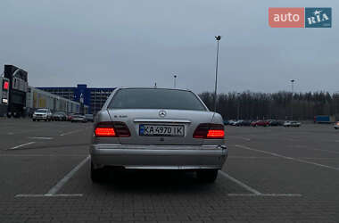 Седан Mercedes-Benz E-Class 2000 в 