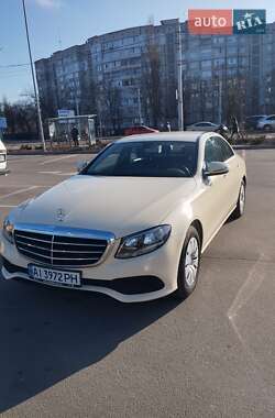 Седан Mercedes-Benz E-Class 2016 в 