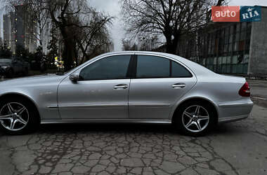 Седан Mercedes-Benz E-Class 2004 в Києві