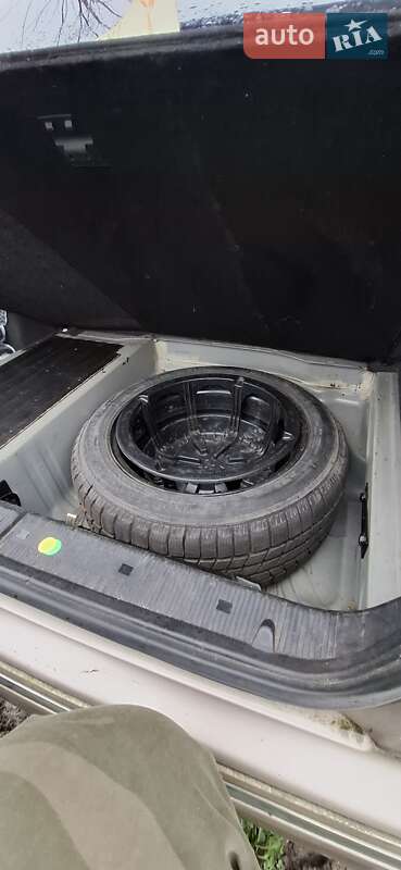 Седан Mercedes-Benz E-Class 2000 в Запоріжжі