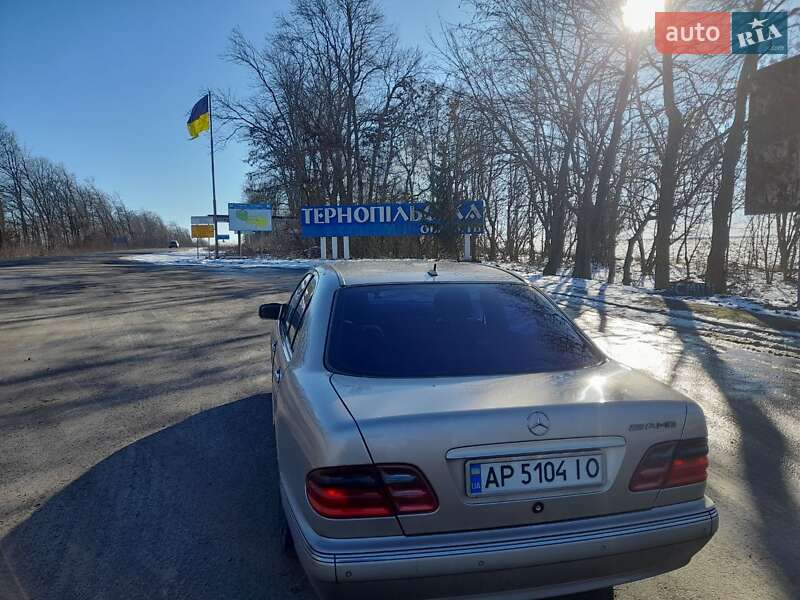 Седан Mercedes-Benz E-Class 2000 в Запоріжжі