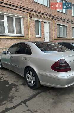 Седан Mercedes-Benz E-Class 2002 в Виннице