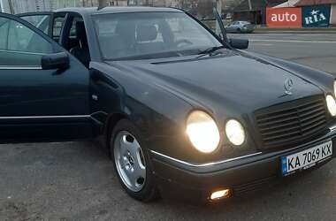 Седан Mercedes-Benz E-Class 1997 в Києві