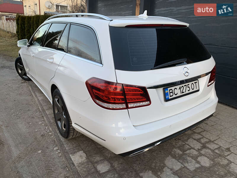 Универсал Mercedes-Benz E-Class 2013 в Яворове