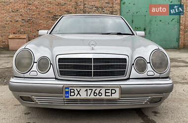 Седан Mercedes-Benz E-Class 1997 в Хмельницком