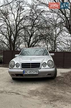 Седан Mercedes-Benz E-Class 1995 в Киеве