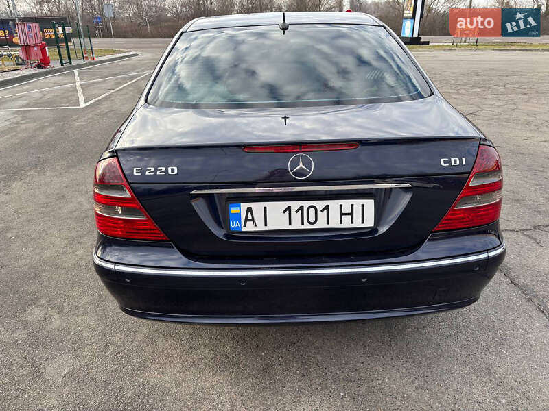 Седан Mercedes-Benz E-Class 2006 в Обухове