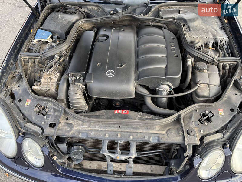 Седан Mercedes-Benz E-Class 2006 в Обухове