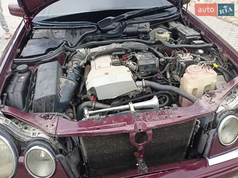 Седан Mercedes-Benz E-Class 1998 в Тернополе