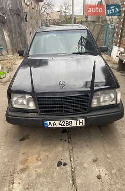 Седан Mercedes-Benz E-Class 1991 в Луцке