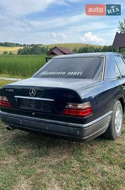 Седан Mercedes-Benz E-Class 1994 в Виноградове