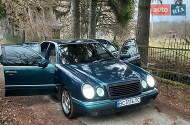 Седан Mercedes-Benz E-Class 1996 в Тернополі