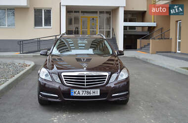 Универсал Mercedes-Benz E-Class 2012 в 