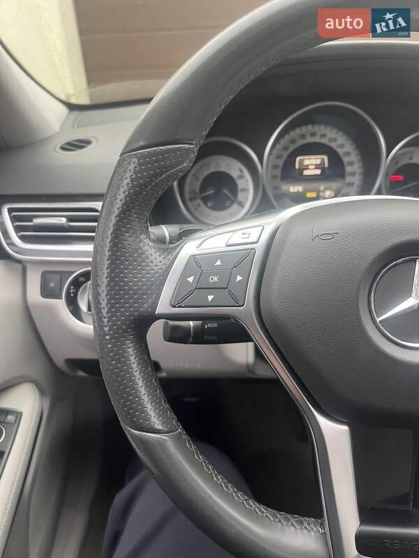 Седан Mercedes-Benz E-Class 2014 в 