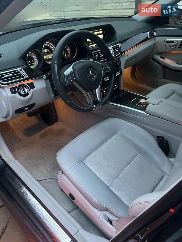 Седан Mercedes-Benz E-Class 2014 в Запорожье