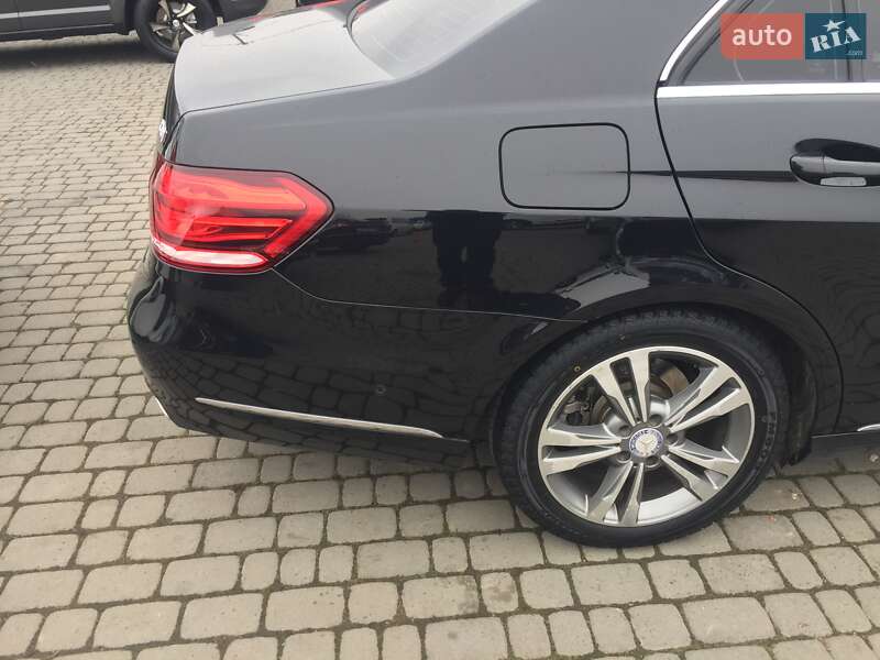 Седан Mercedes-Benz E-Class 2014 в Черновцах