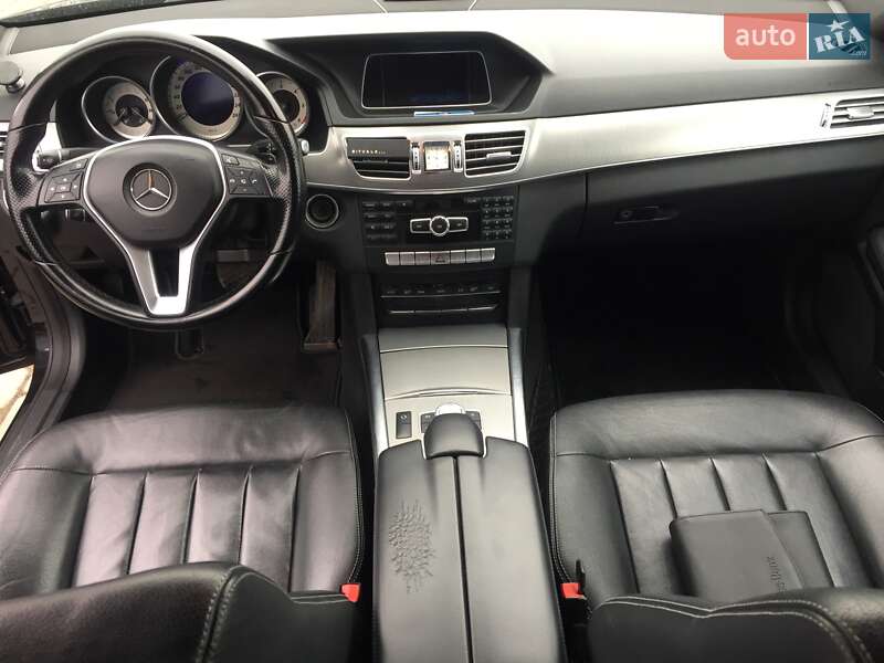 Седан Mercedes-Benz E-Class 2014 в Черновцах