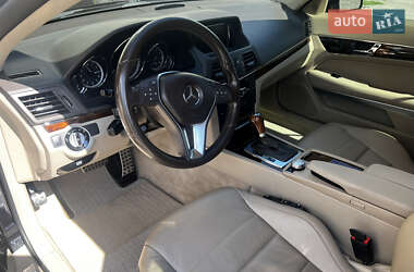 Купе Mercedes-Benz E-Class 2012 в 