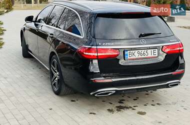 Универсал Mercedes-Benz E-Class 2017 в 