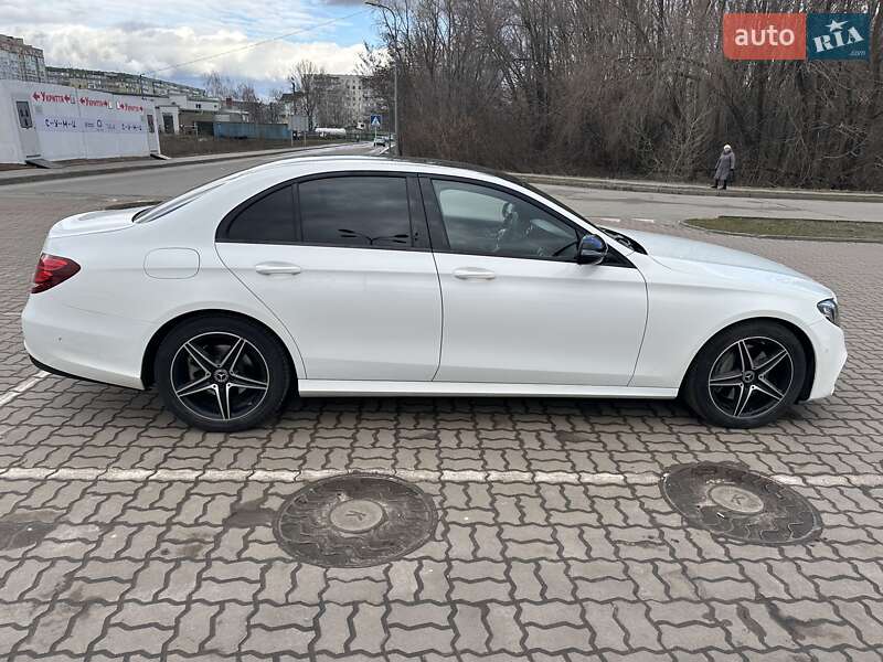 Седан Mercedes-Benz E-Class 2019 в Сумах
