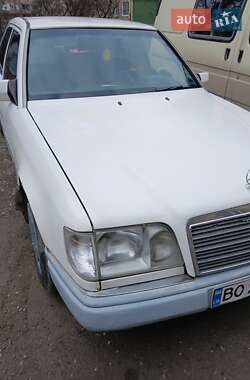 Седан Mercedes-Benz E-Class 1995 в Чорткове