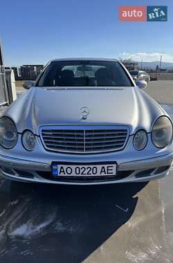 Седан Mercedes-Benz E-Class 2005 в Вишкові