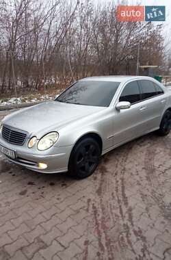 Седан Mercedes-Benz E-Class 2004 в Рівному