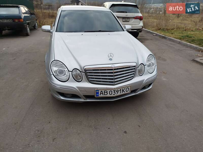 Седан Mercedes-Benz E-Class 2008 в Могилів-Подільському