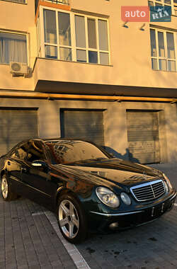 Седан Mercedes-Benz E-Class 2002 в Виннице