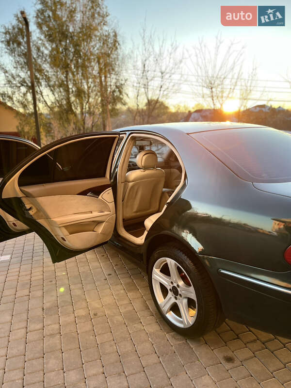 Седан Mercedes-Benz E-Class 2002 в Виннице