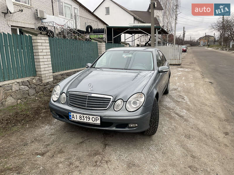 Mercedes-Benz E-Class 2005