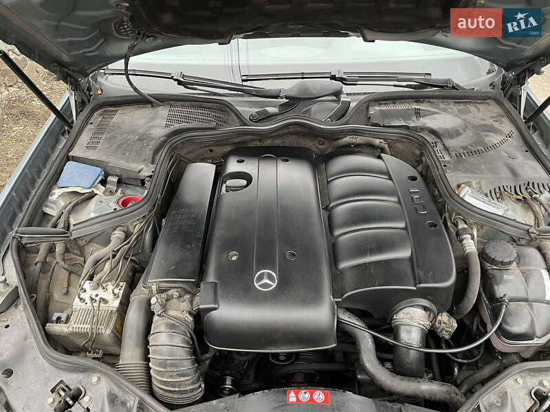 Седан Mercedes-Benz E-Class 2005 в Білій Церкві