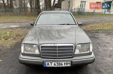 Седан Mercedes-Benz E-Class 1993 в Баранівці