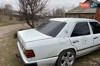 Седан Mercedes-Benz E-Class 1986 в Краматорске