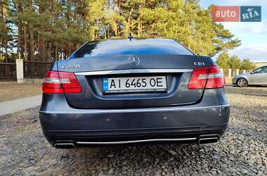 Седан Mercedes-Benz E-Class 2011 в Вараше