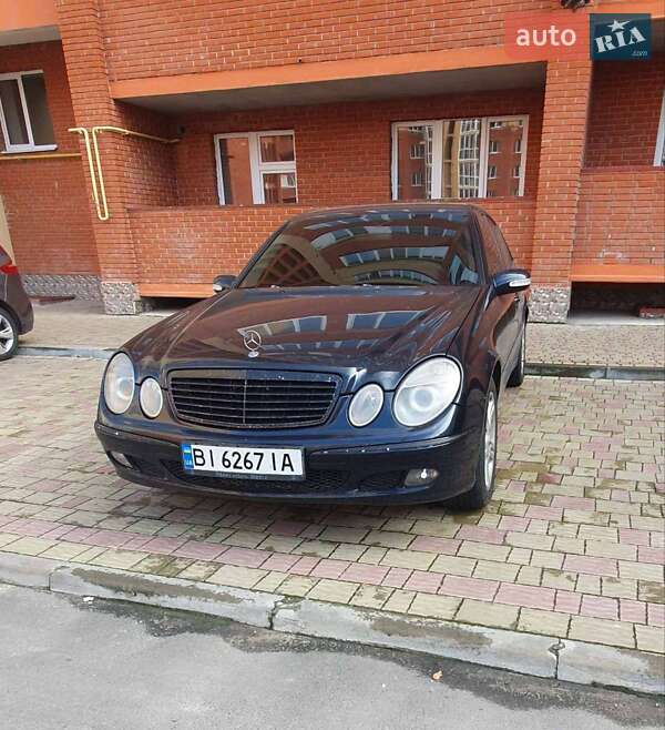 Седан Mercedes-Benz E-Class 2003 в Полтаві