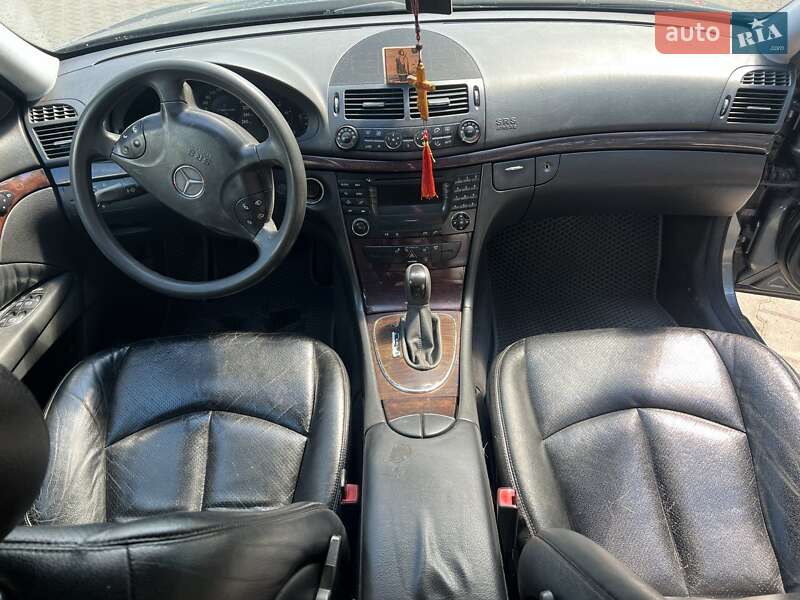 Седан Mercedes-Benz E-Class 2004 в Вінниці